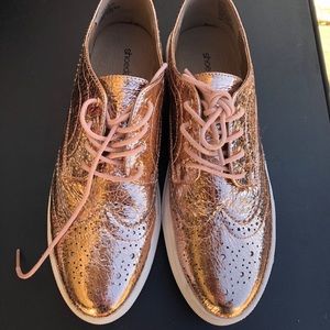 Shoe dazzle rose gold oxfords